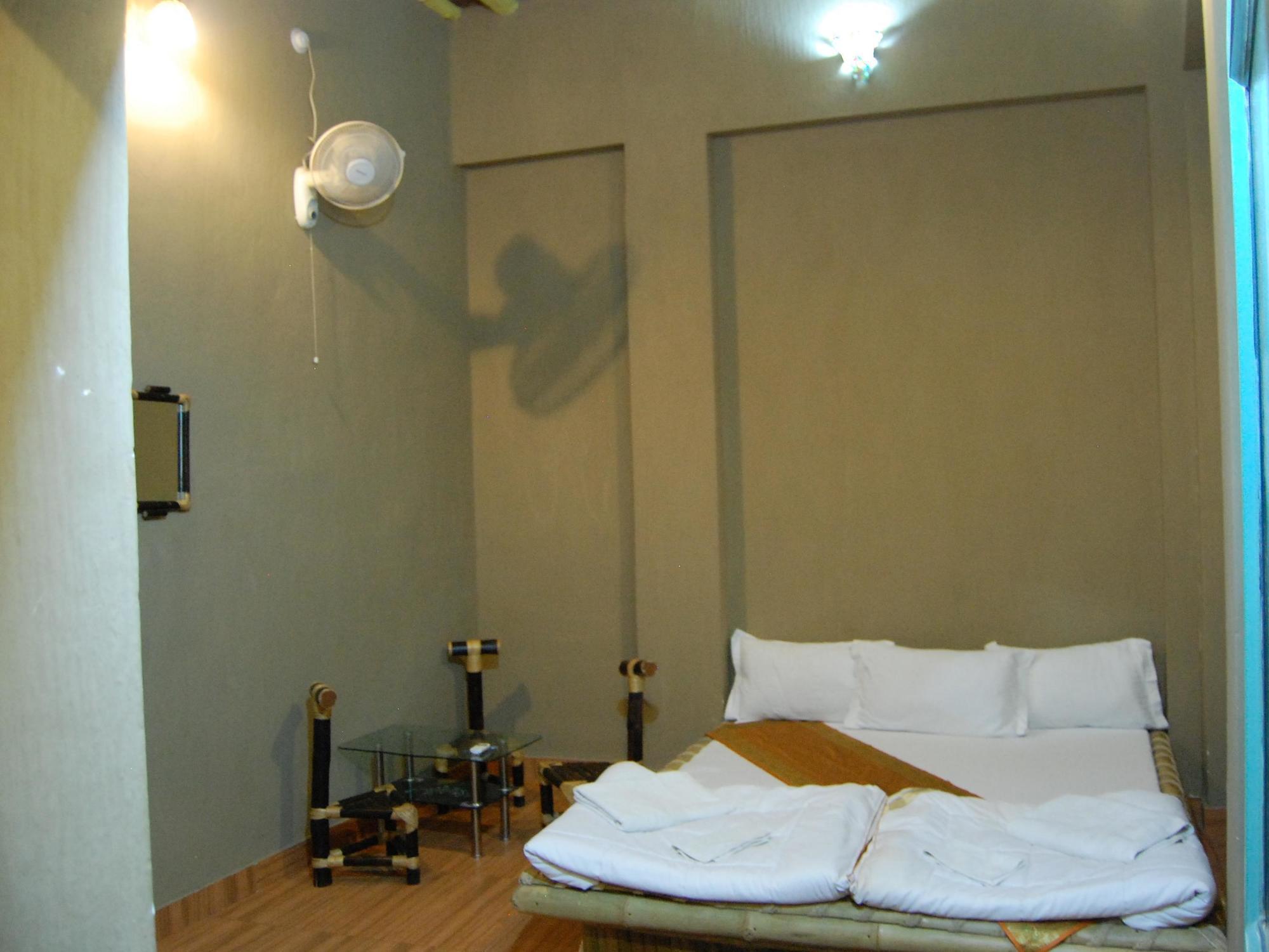 Shri Guest House Varanasi Exterior photo